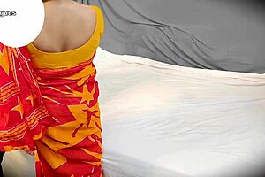 Indian Bhabhi Fucks Delivery Boy In Doggy!