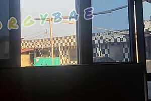 情侣公共酒吧海滩闪现暴露