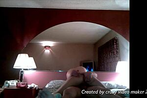 hot sexy milf ready for some fun 😘