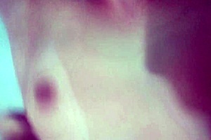 empurrou tudo na buceta da coroa e gozou como um cavalo 😈