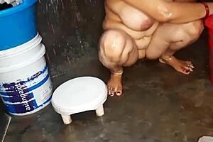 Step Sister In Law Bathes And Washes Her Big Tits And Shaved Pussy