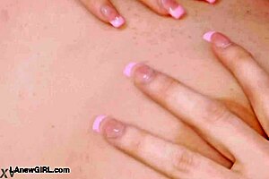 Cute Blonde Shows Body 😊