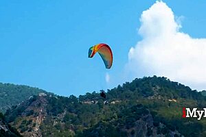 Horny milf in potter cosplay rides petite teen pussy