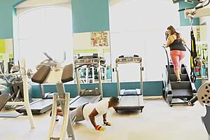 Chunky sofia rose gets intimate on the kitchen counter with rome major