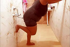 Myanmar Sexy Milf Takes Shower