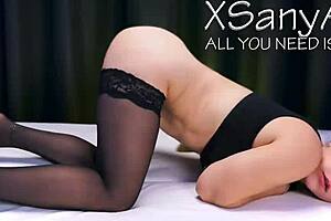 Stranger Meets Dirty Webcam Model Outdoors