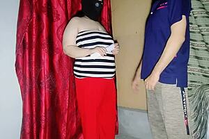 Muslim BBW Has Anal Sex With Office Attendant For Meter Connection?