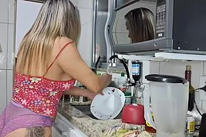 my hot aunt waits in the kitchen, i couldn't resist her big pussy lips!