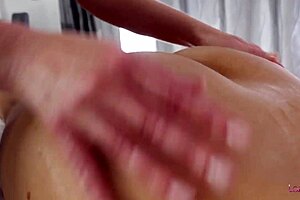 Lesbian Milf Massage Turns to Rough Scissoring and Pussy Licking