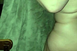 i cum on and inside my wife's pussy on the table