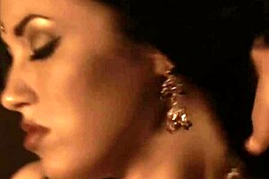 clean up you dirty girl and feel the moment and enjoy