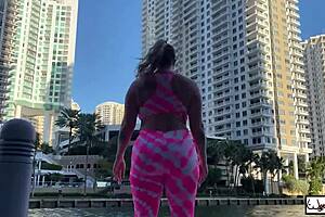 does hollywood take that big black cock?