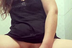 Big Ass Solo Girl Fucking A Big Dildo In Her Big Pussy Until She Gets Orgasm And Squirts In The Bathroom