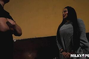 Cachonda Latina Milf Fucked Doggy In Police Station