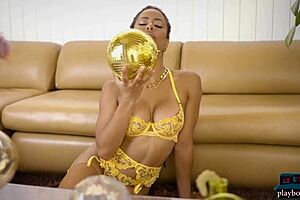 Hey, watch Kira Noir strip out of her business outfit 😍