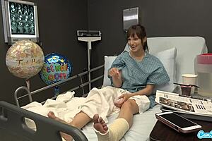 MILF flashes in hospital?