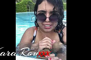 Le Pago A Mi Hermanastro Para Que Me Haga Un Video Porno En La Piscina