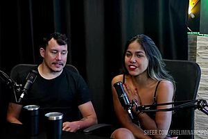 Couple Kaliente with Bia Hot in podcast