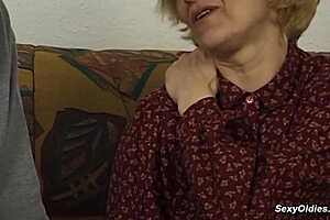 Skinny Mature Lady with Hairy Pussy Takes Massive Cock Surprisingly Well