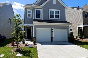 oops, my dick slipped into stepmom and creampied her 😳