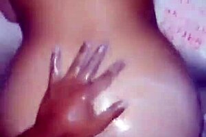 arab wife experiences hot climate