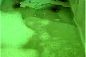 Milf Enjoys Solo Bath Orgasm 😍