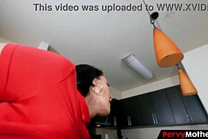 Mommy strives to achieve viral fame once again.