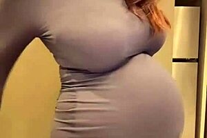 Octokuro gives slutty redhead double penetration?