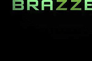 i kiss horny milf penny barber in leggings