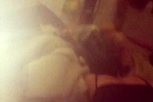 Hermana Gemela de Mi Madrastra Es Cojida por Su Hijastro Hasta Acabar en la Boca