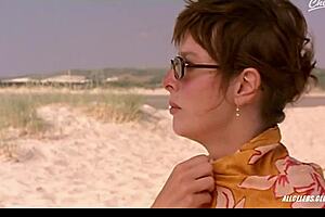 clotilde courau and charlotte rampling kiss passionately