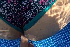 Milf Prefers Dick Over Food In Pool
