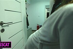 S3e5 Stepmother Plays Bottle Game With Stepdaughter, Stepson, And Best Friend