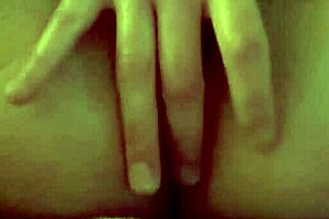 Super Wet Horny Pussy Fingering Session For Artemisia Love