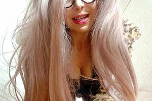 this micro man is my fart filter 😈 giantess fetish