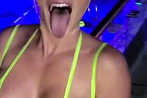 रूफटॉप सेक्स