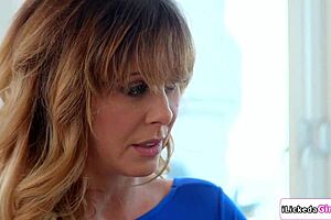 big tits milf divorces husband for stepsis lesbian fun 😘