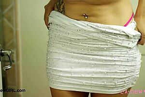 Smoldering Brunette Beauty Took A Shower