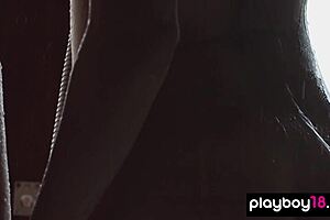 Czech MILF And Petite Teen Elilith Noir Bathe Together