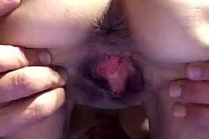 Española Mature Masturbates Her Pussy and Big Tits