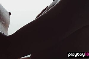 Czech MILF And Petite Teen Elilith Noir Bathe Together