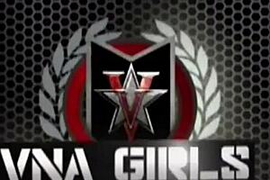 big phat ass brunette sophie dee posin and shakin her booty