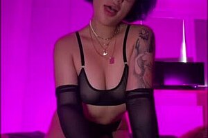 Pov stepmom feels intense pleasure as stepson fucks her and cummed on her feet.