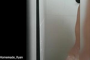 Wow espío a esta perra y termina cabalgando en mi verga