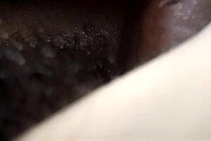 I unintentionally fuck this ebony wife's nice pussy and creampie her while spreading