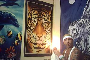 First timer bombshell contrasts tight body with big tits on Italian machine