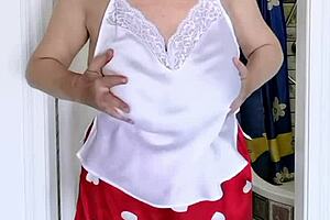 Granny Mariaold spends the day with toilet peeping followed by evening joi fun