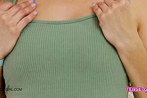 omg this teen is super hot 😍 with that petite mommy vibe on the sofa