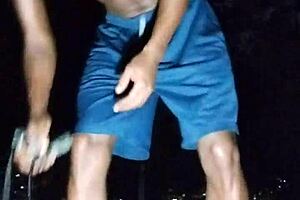 Brunette beauty works out in park looking sexy 😍