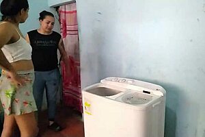 Neighbors in this Colombian spot are so friendly that oral favors feel tempting despite the chubby amateur setup